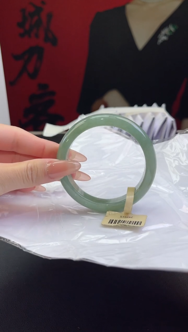 【闪购商品】翡翠手镯未镶嵌翡翠手镯9