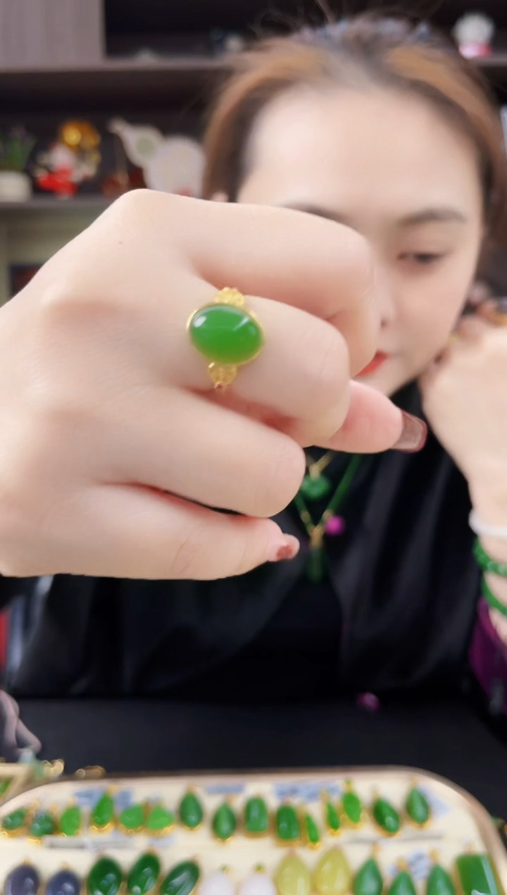 【闪购商品】和田玉·银S925镶嵌蛋面戒指多样性发一件