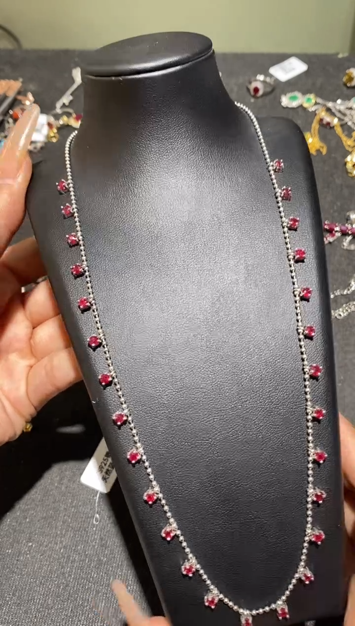 颈饰银S925镶嵌红宝石项链