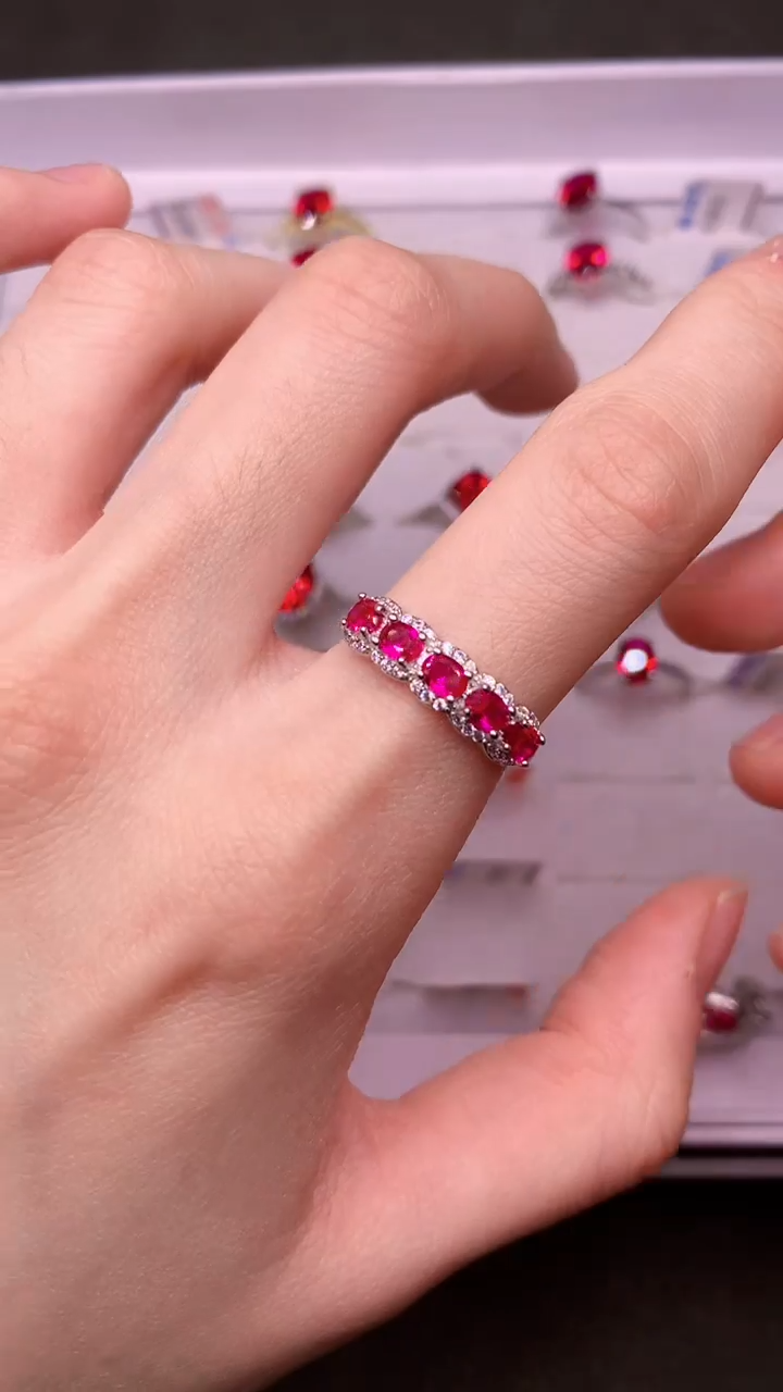 【闪购商品】红宝石戒指银S925镶嵌......