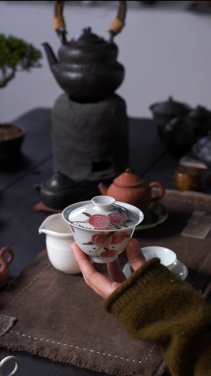 S****°荔枝盖碗一件