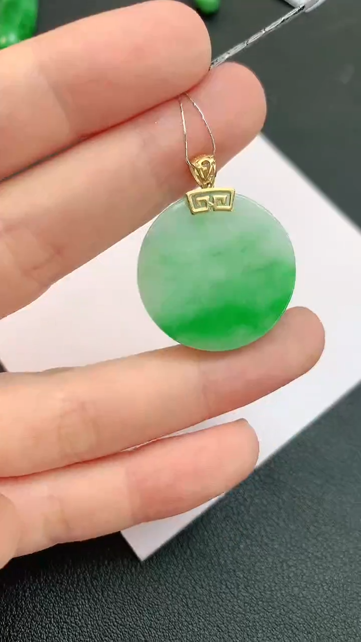 翡翠18K金镶嵌颈饰赠礼盒证书 敏