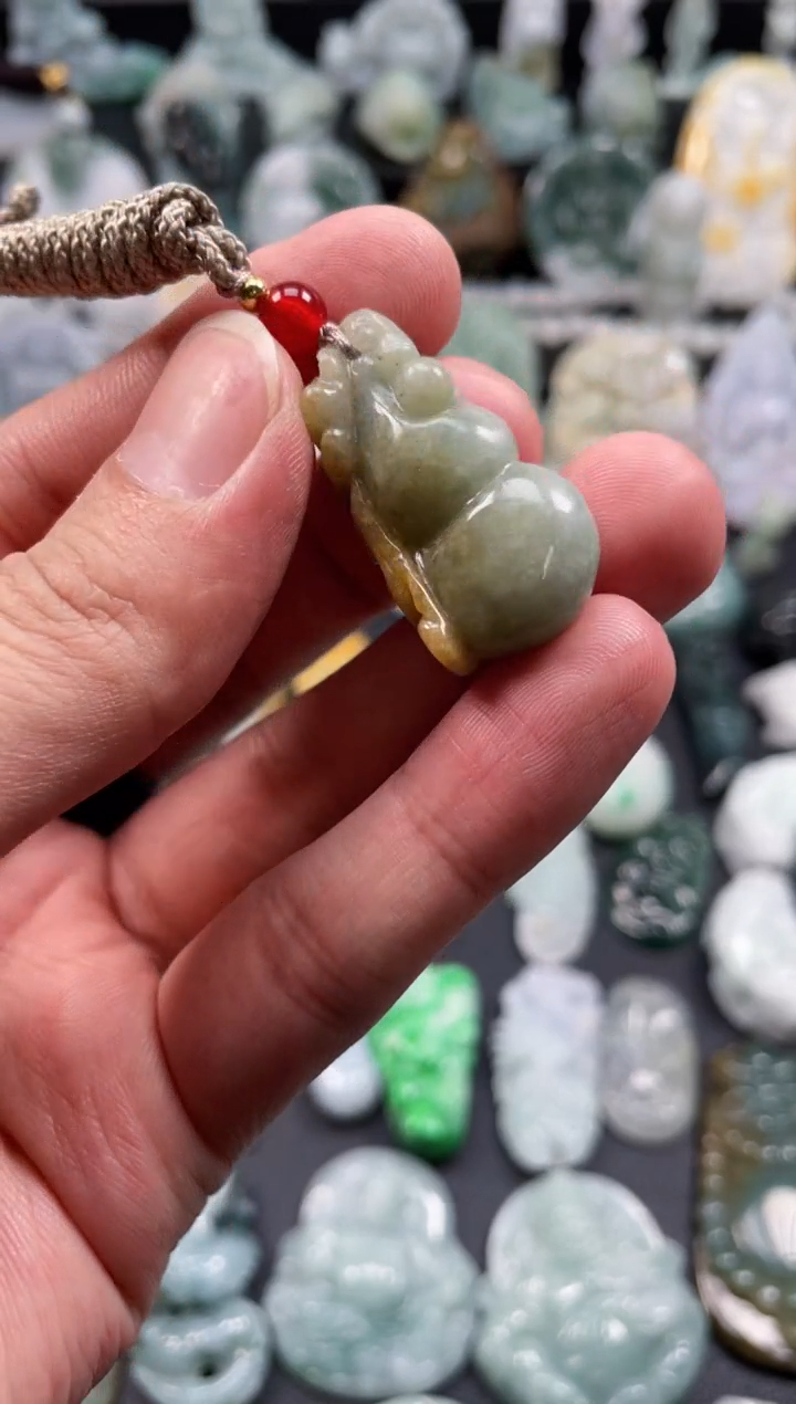 翡翠未镶嵌颈饰天然翡翠a货