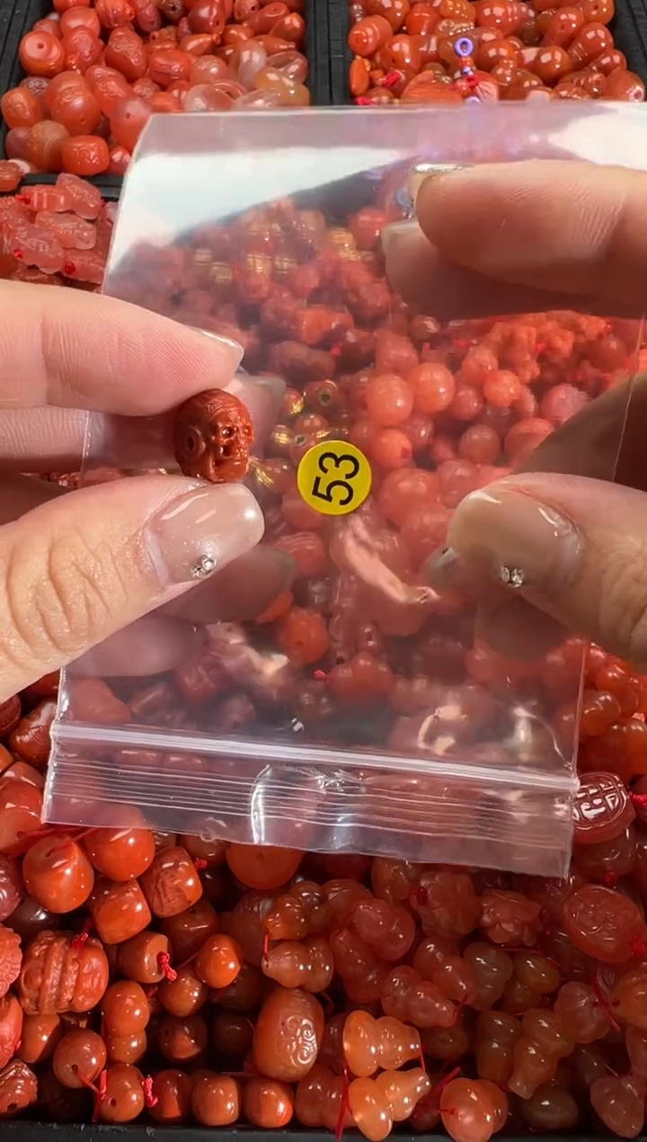 【闪购商品】南红玛瑙颈饰未镶嵌1