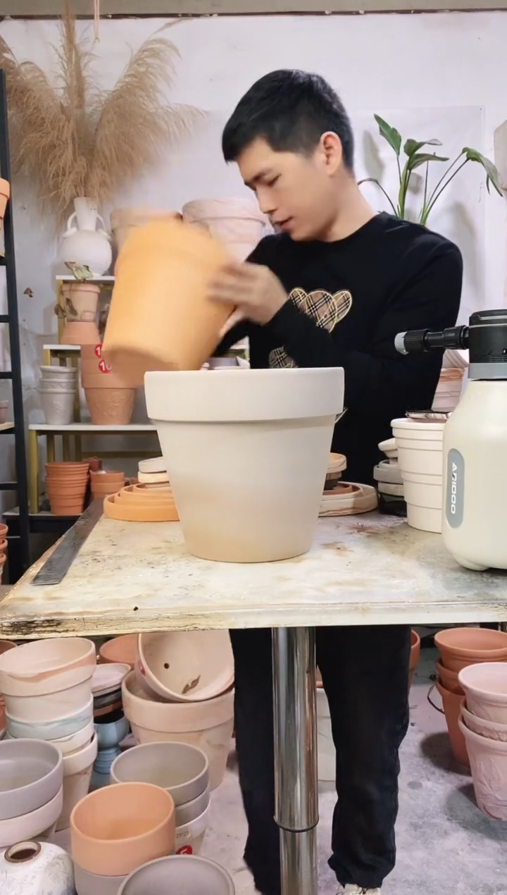瑕疵无售后23*21灰陶 1盆无托