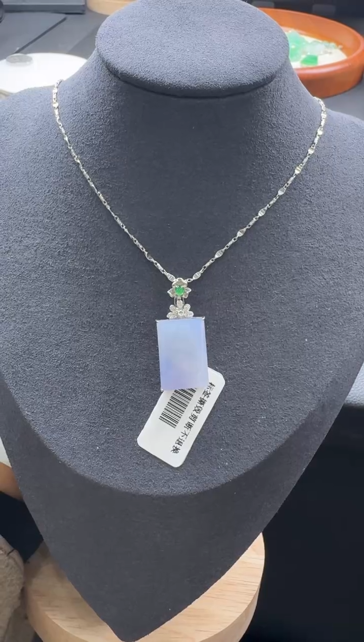 【闪购商品】翡翠颈饰18K金镶嵌YM542-3方牌