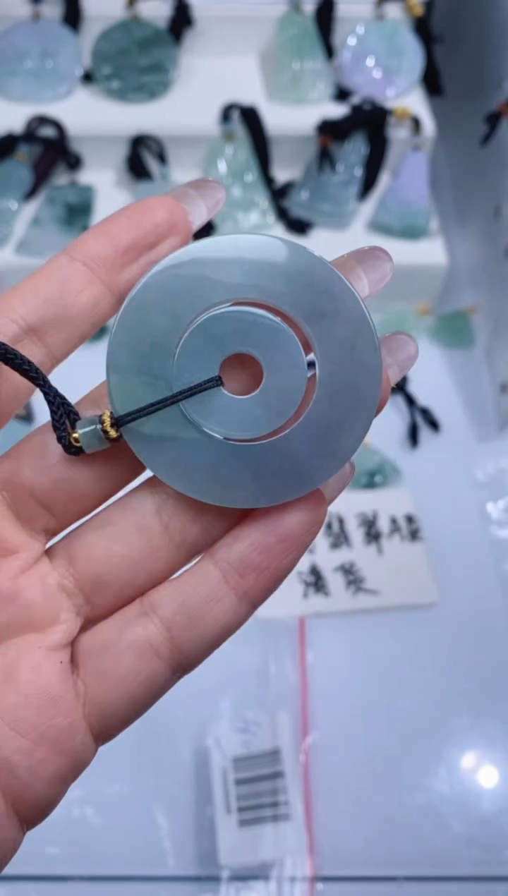 颈饰未镶嵌翡翠吊坠