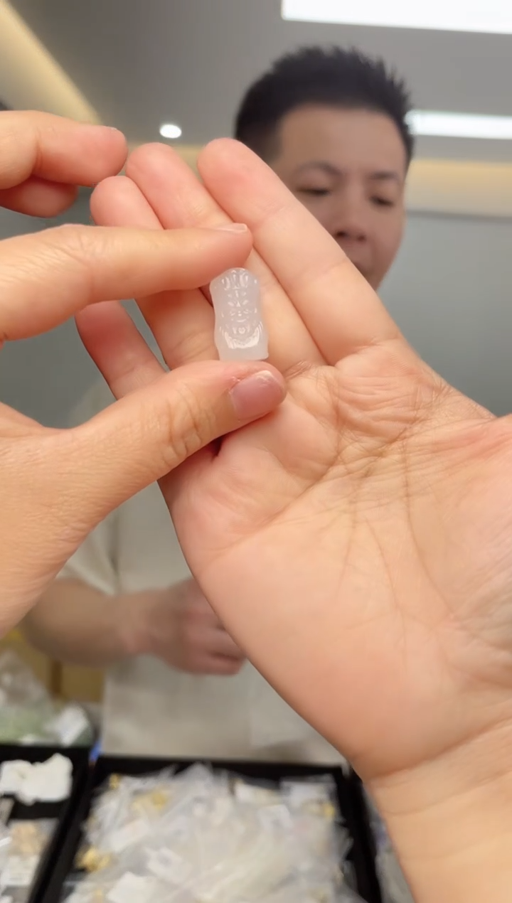 【闪购商品】和田玉`未镶嵌（多样性单个发货）