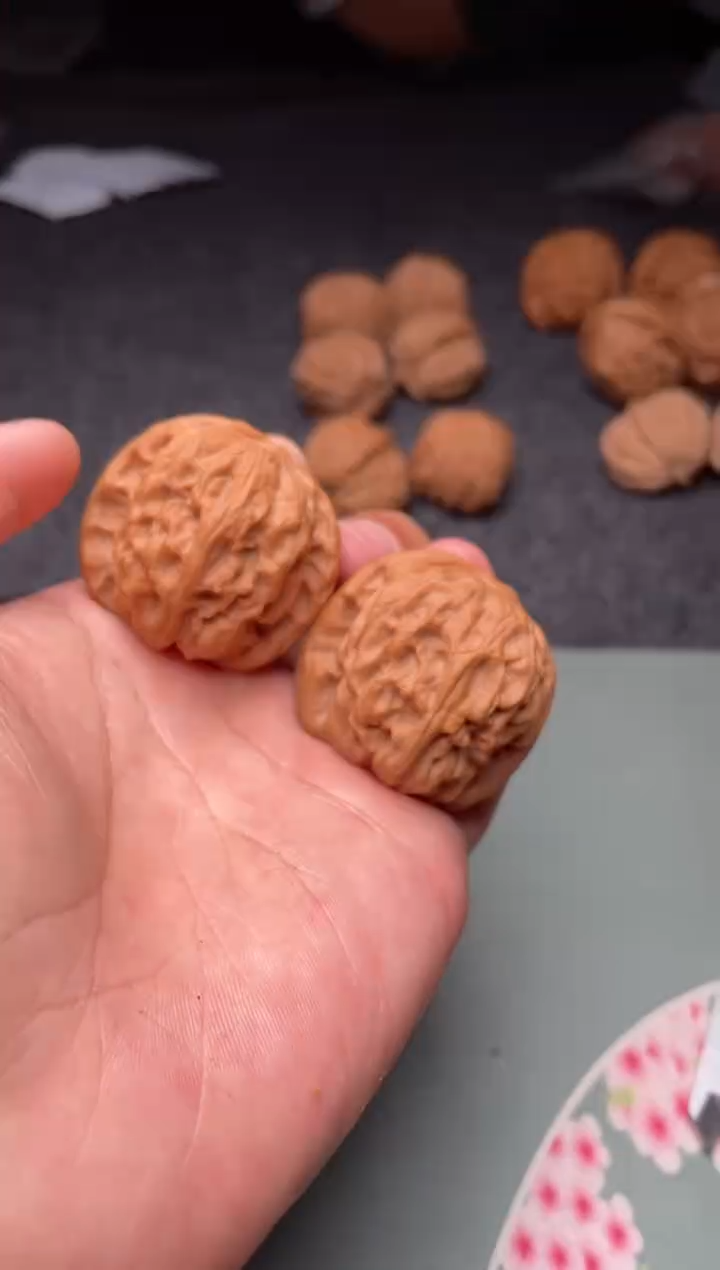 把件文玩核桃a320  野狼 39尺