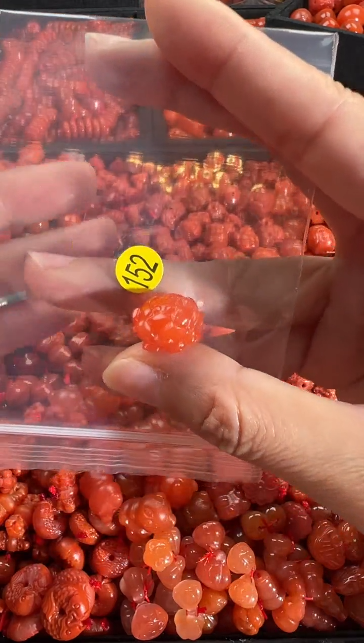 【闪购商品】南红玛瑙颈饰未镶嵌1