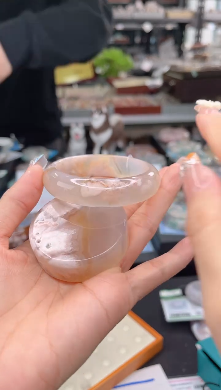 【闪购商品】石英质玉手镯未镶嵌54圈口（赠品镯心）1685150