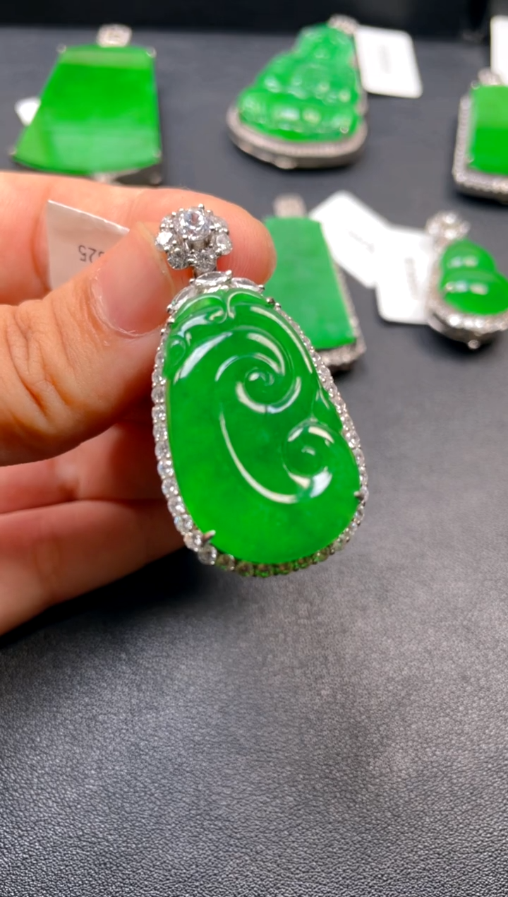 吊坠(不含链)银S925镶嵌翡翠吊坠