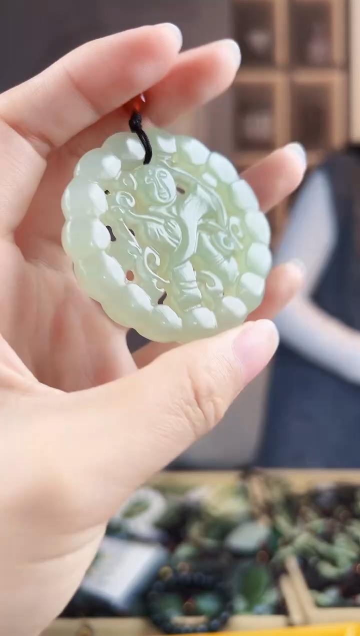 颈饰未镶嵌和田玉拍一发一，多样性发货