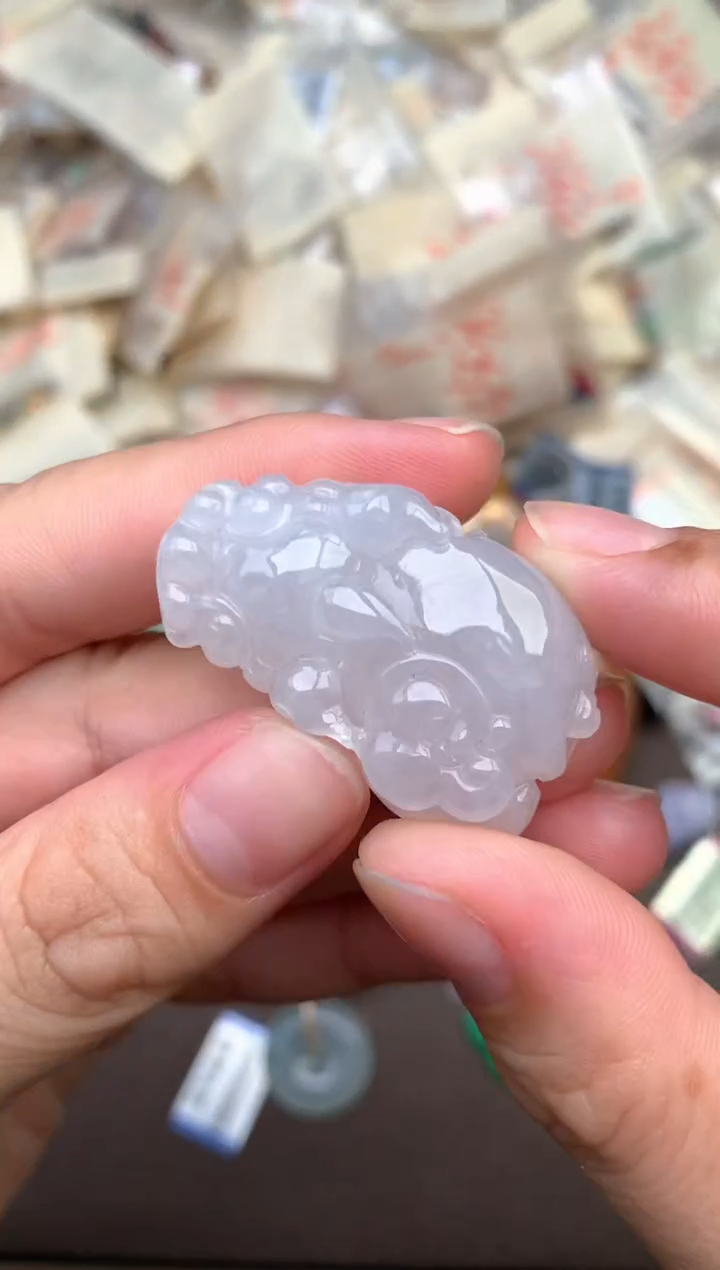 未镶嵌挂件翡翠— 