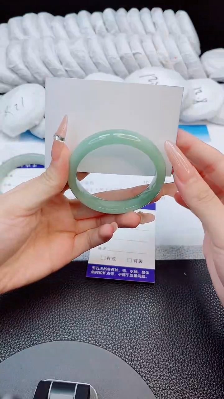 未镶嵌手镯石英质玉103-54