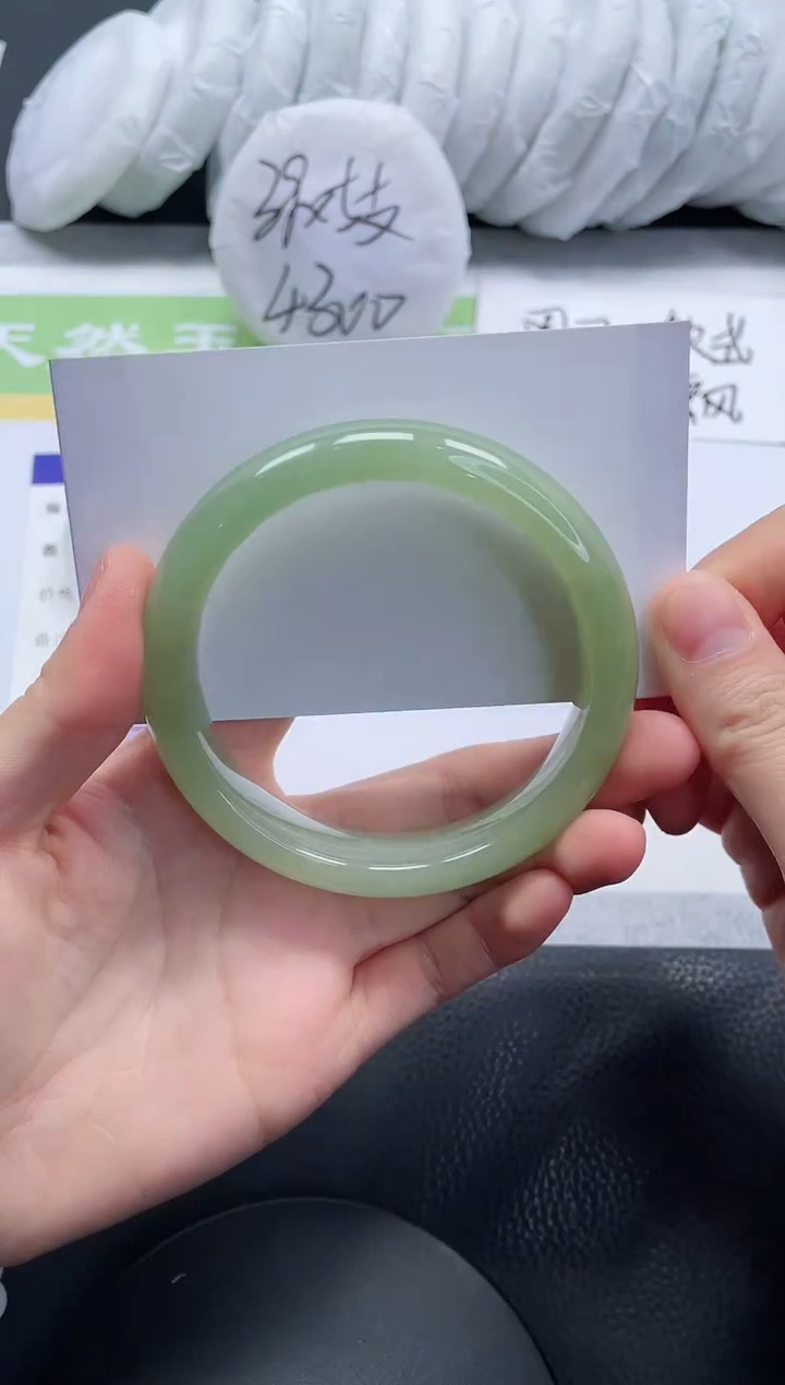 【闪购商品】石英质玉手镯未镶嵌A82-62.2