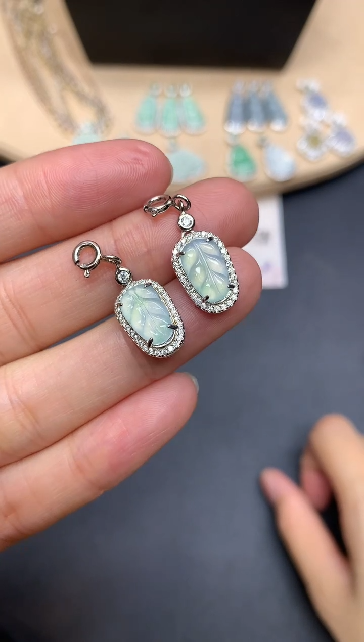 【闪购商品】翡翠吊坠(不含链)银S925镶嵌叶子【多样性发其一】