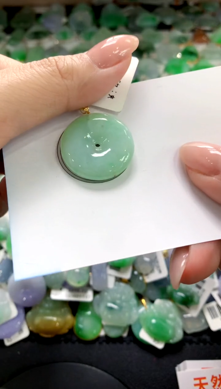 翡翠未镶嵌颈饰1111111111111111