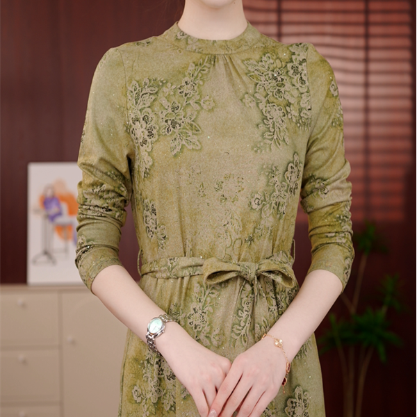 [送腰带]专柜上新2025新款碧玉翠绿气质减龄百搭显瘦连衣裙
