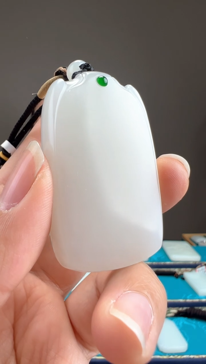 【闪购商品】和田玉颈饰未镶嵌1