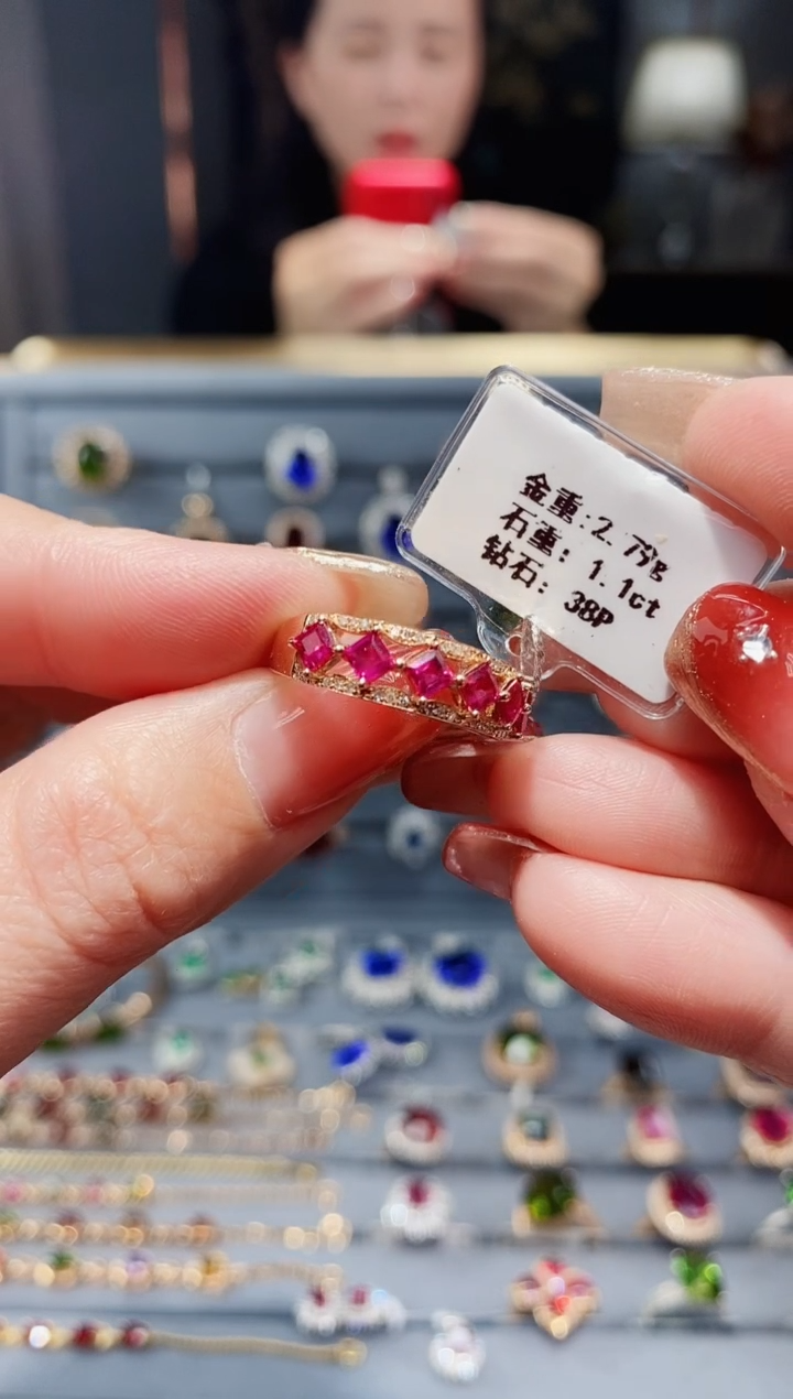 【闪购商品】红宝石戒指18K金镶嵌1.1..