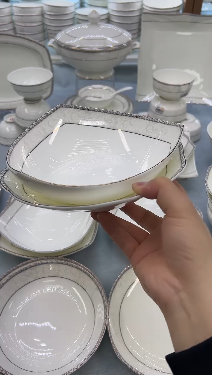 骨瓷 玲珑8三角1个8菊花1个