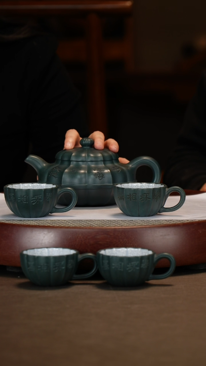 【闪购商品】紫砂茶壶绿泥筋纹线圆套组+380c