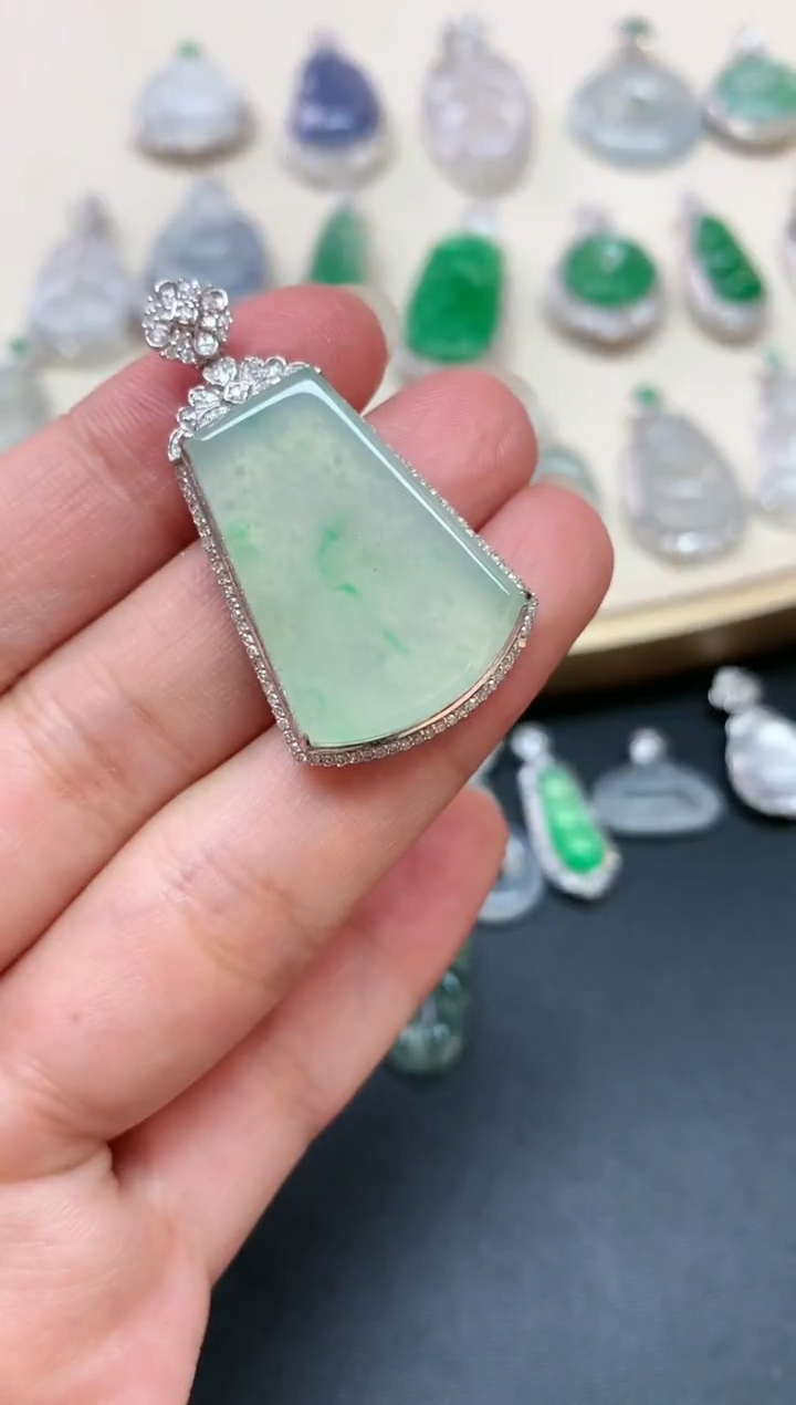 翡翠18K金镶嵌吊坠(不含链)A301|9800