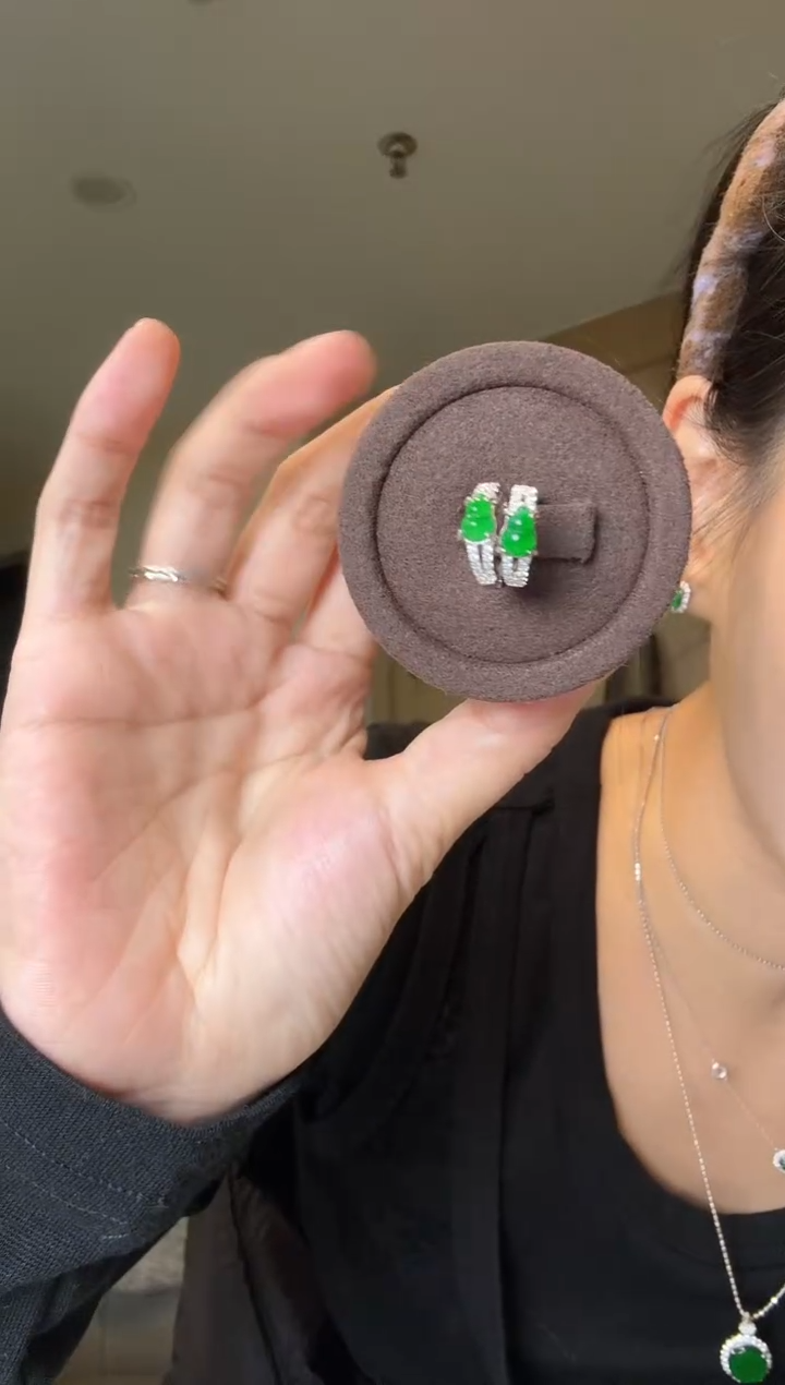 【闪购商品】翡翠耳饰银S925镶嵌葫芦耳包