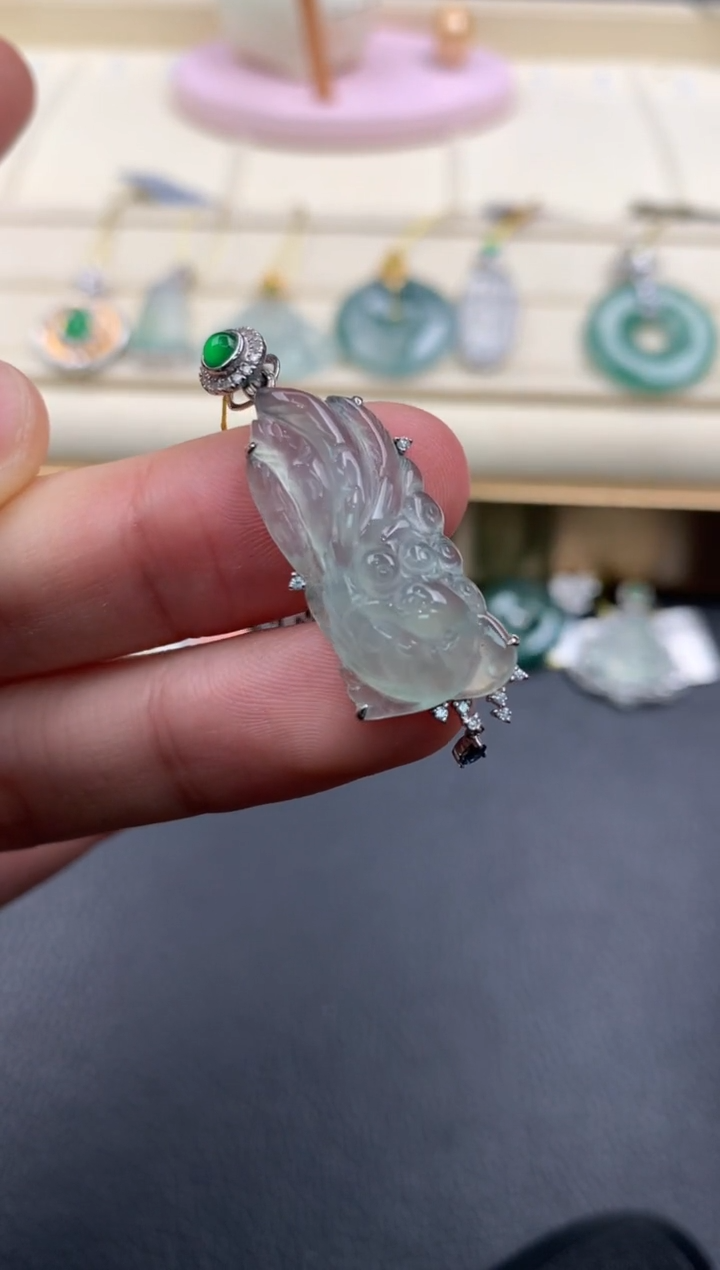 【闪购商品】翡翠颈饰18K金镶嵌A872      