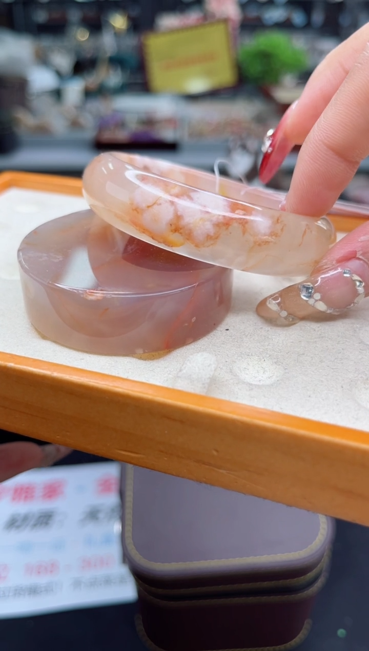 【闪购商品】石英质玉手镯未镶嵌55圈口（赠品镯心）6441300