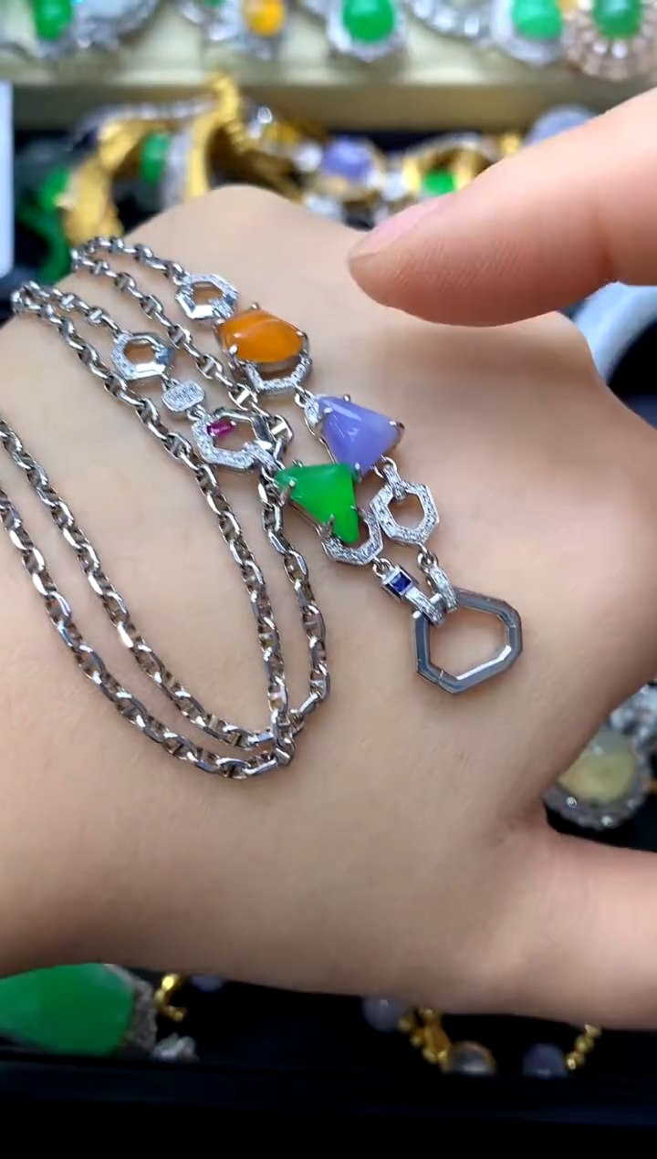 颈饰18K金镶嵌翡翠474-中国好珍宝