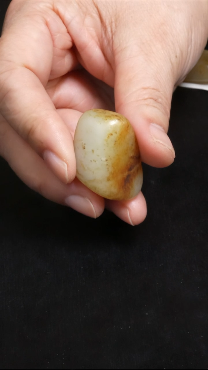 【闪购商品】和田玉吊坠(不含链)未镶嵌22.2克和田玉原石