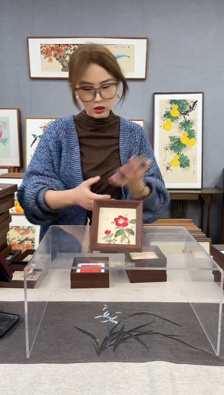 【闪购商品】国画5寸-小摆台作品-山茶