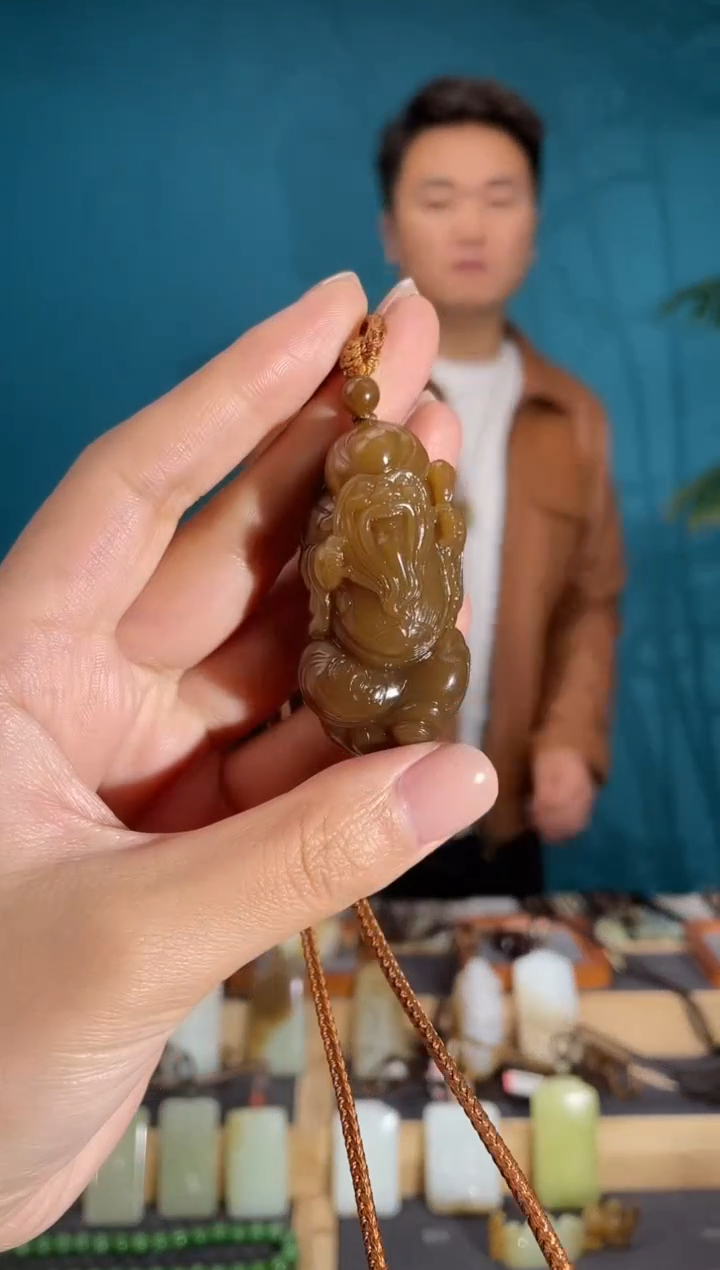 颈饰未镶嵌和田玉1