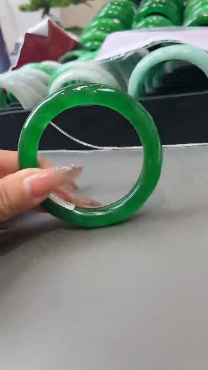 【闪购商品】砖雕a35 圈口57.5 独货手镯