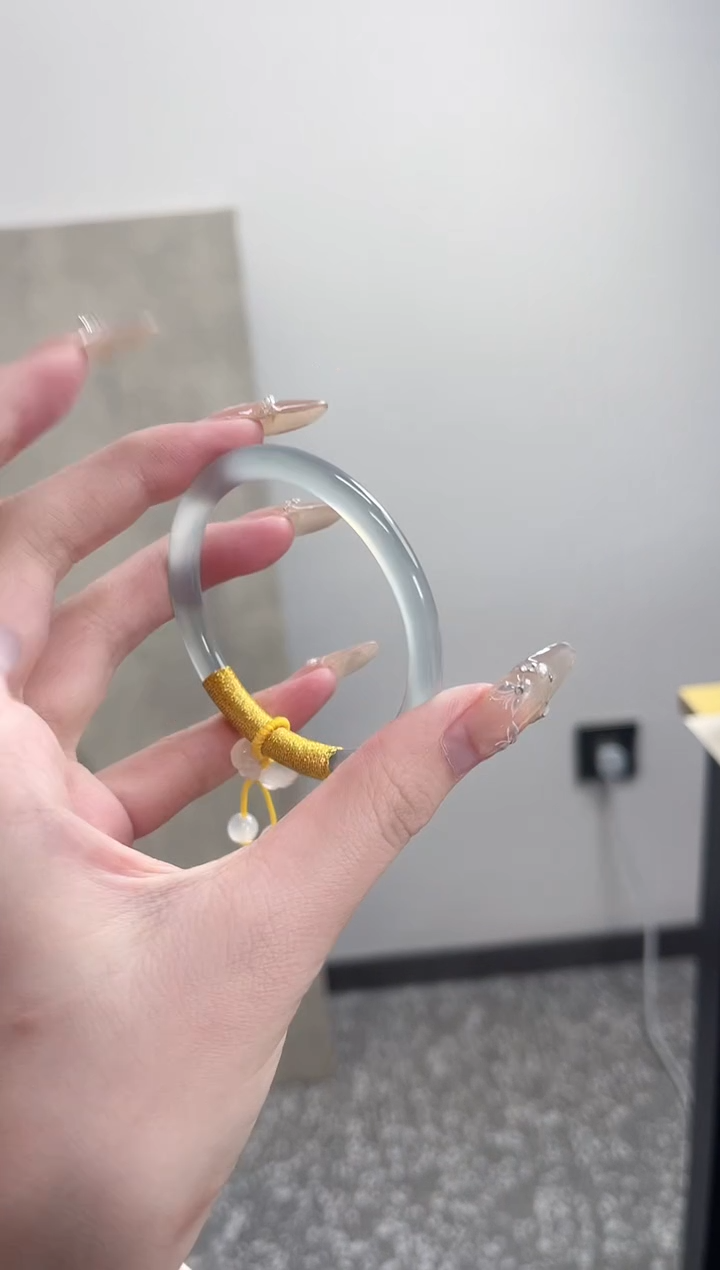 【闪购商品】玛瑙/玉髓手镯未镶嵌54圈 需要包容