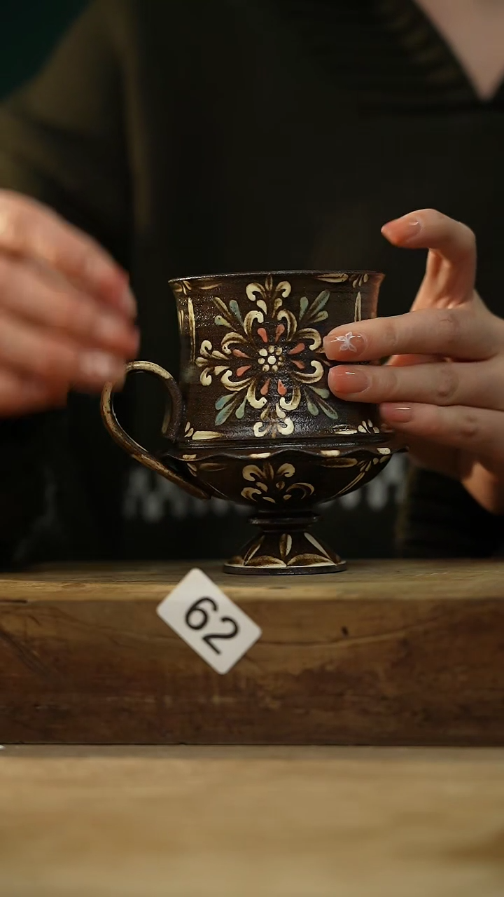 【闪购商品】瓷片新品！设计师款手绘/咖啡杯 听歌