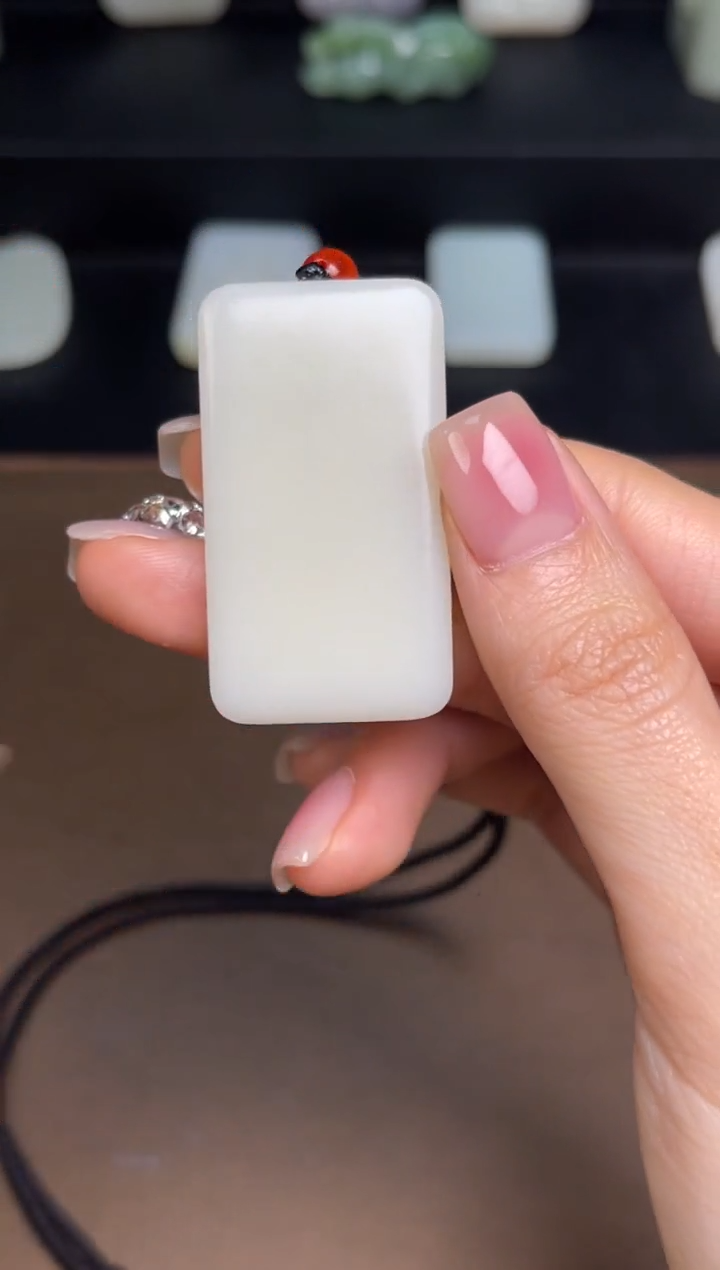 【闪购商品】和田玉颈饰未镶嵌25