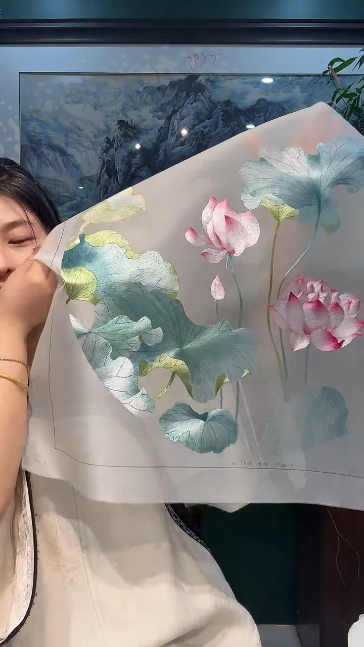 竖款非遗苏绣手工刺绣绣片