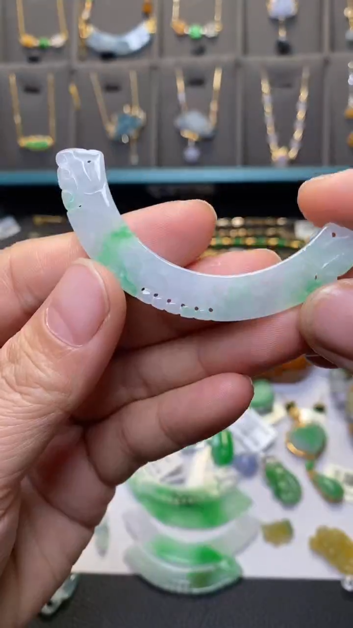 颈饰未镶嵌翡翠净货37515