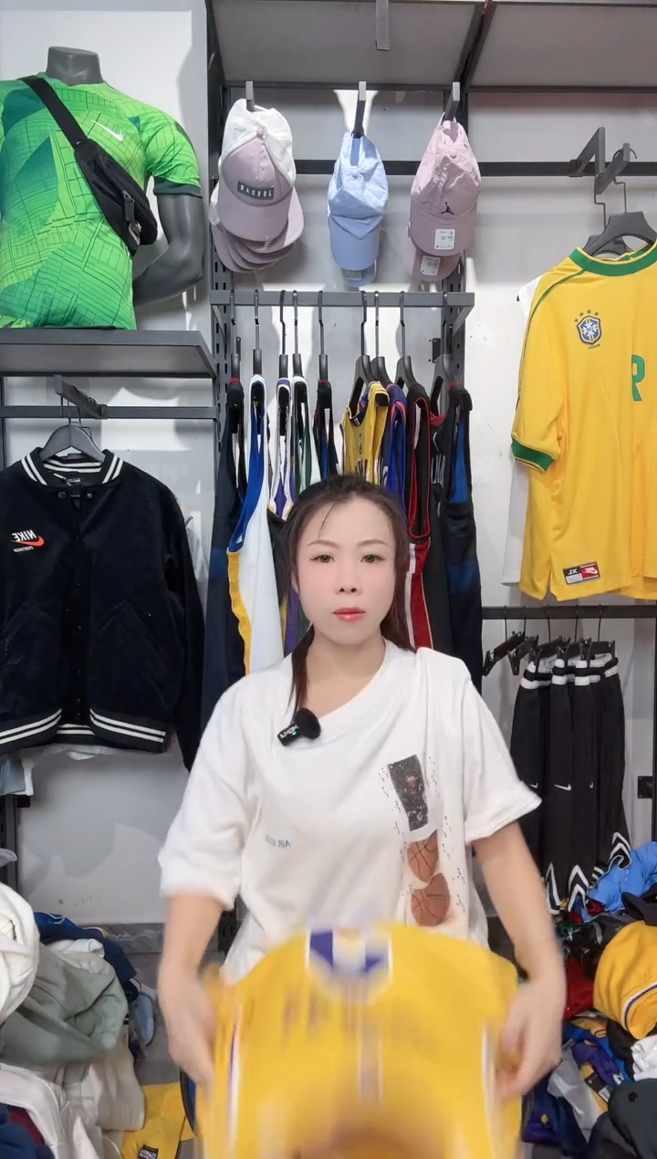 1591 编码 耐克卫衣服饰过款为准 尺码M