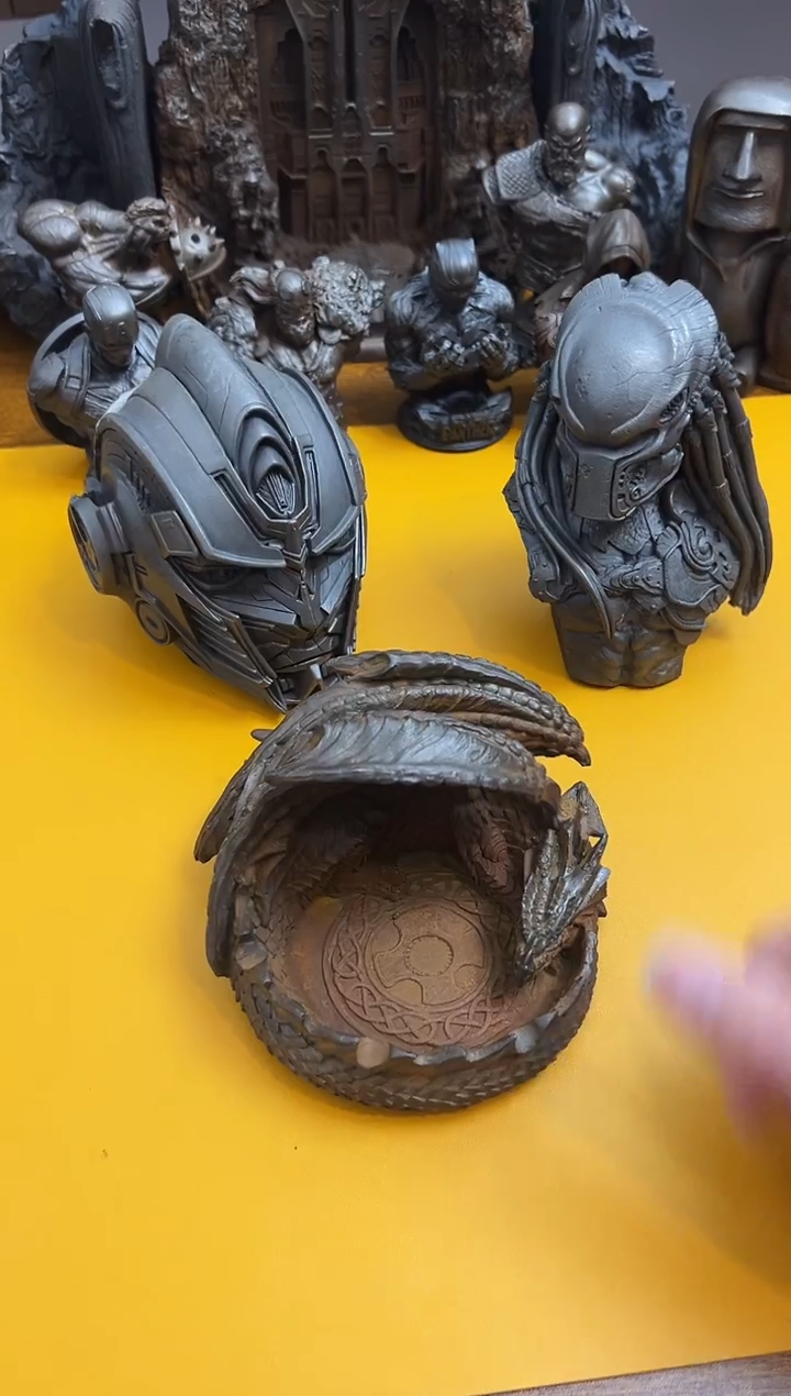 金属实心铁艺---龙型烟灰缸