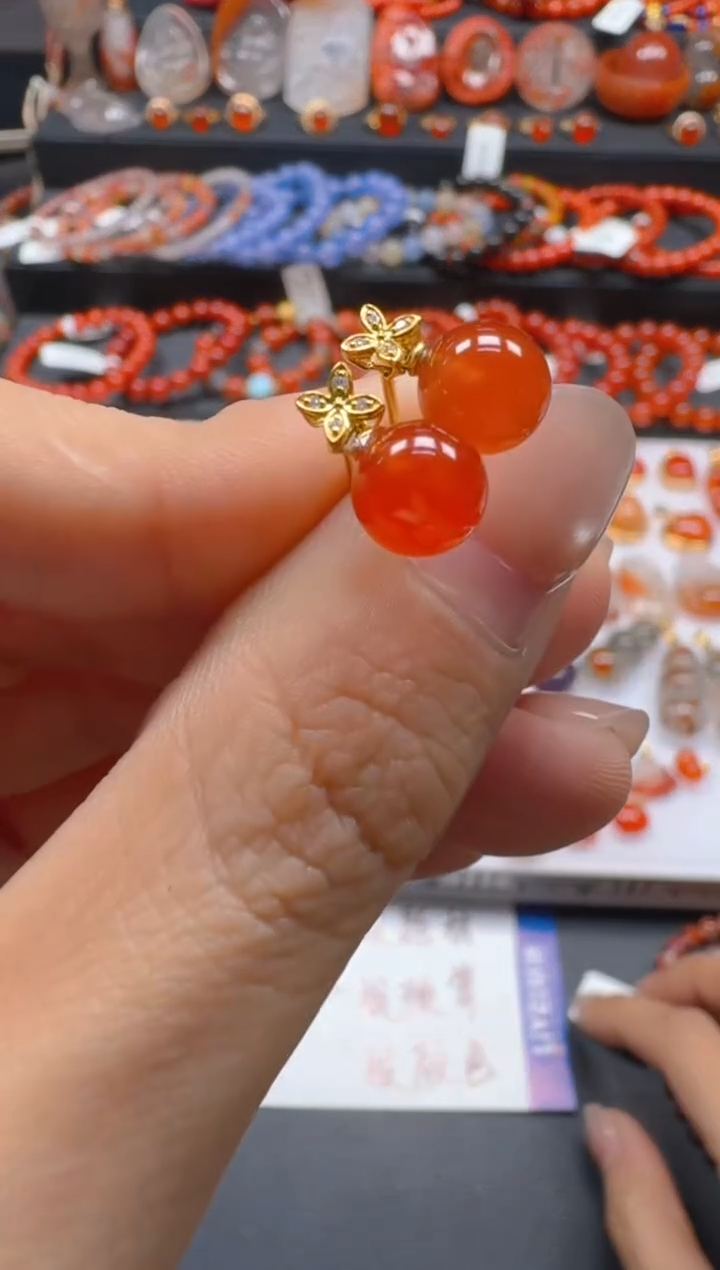 18K金镶嵌南红玛瑙耳饰多样性团购发一件