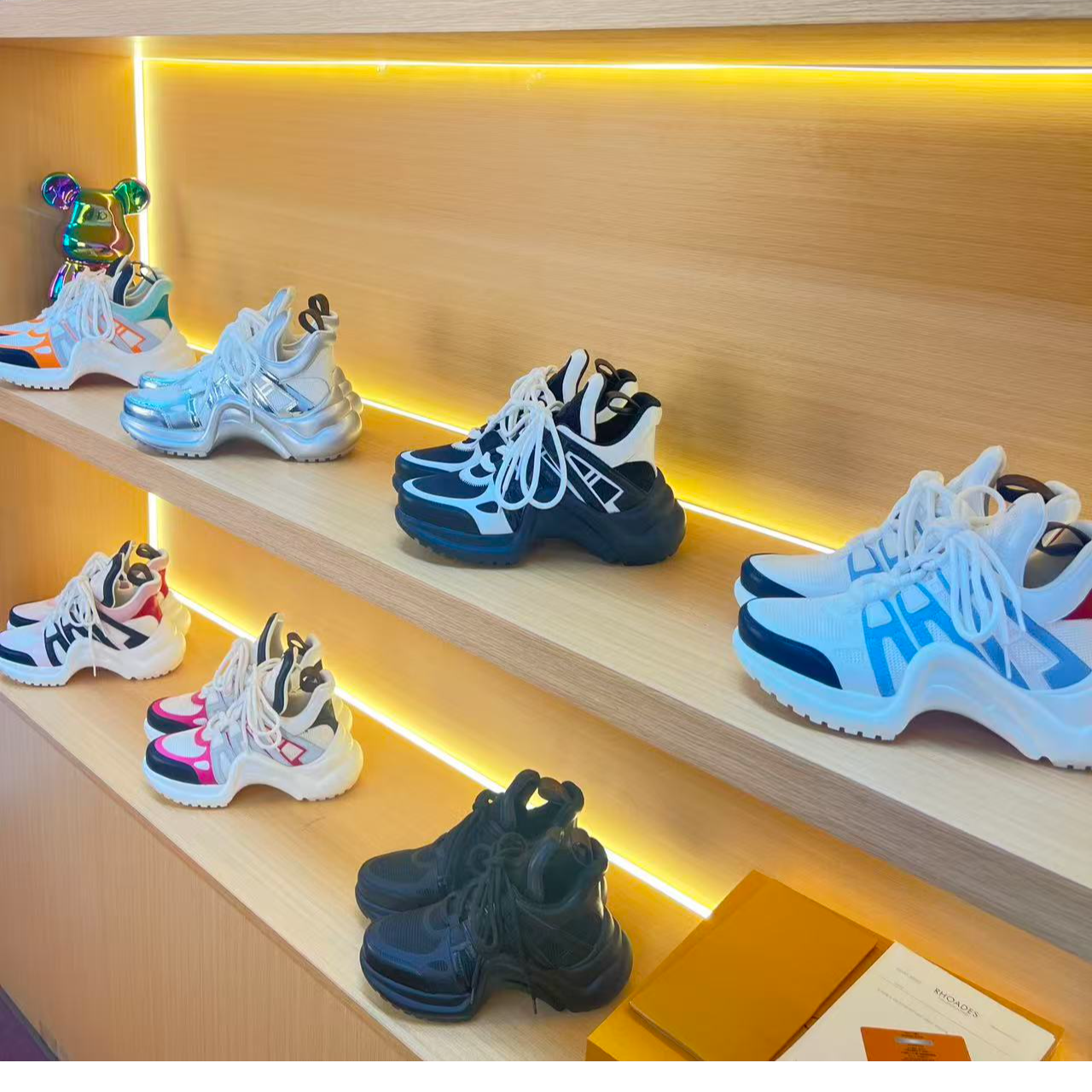 【专柜正品】2025冬季专柜撤柜新款运动鞋弓形鞋男女同款穿搭老爹鞋