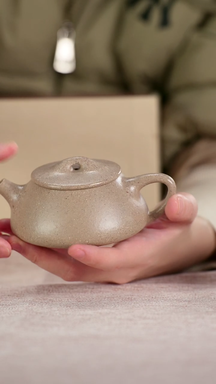 茶壶紫砂五彩老段泥精工景州石瓢160cc