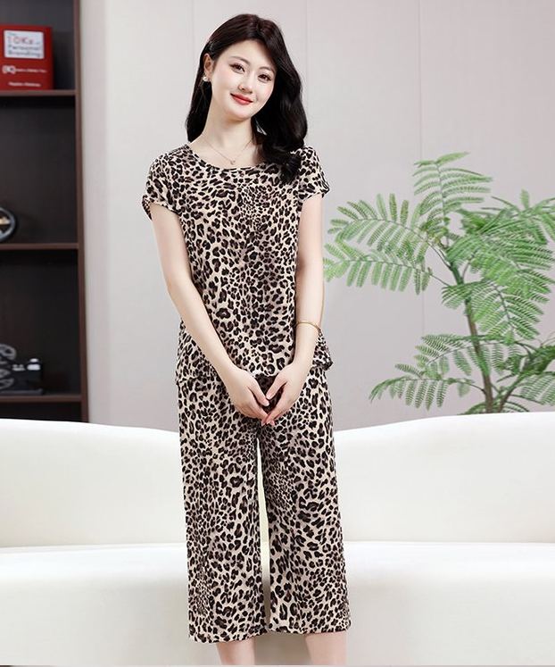 夏季睡衣家居服套装夏装短袖碎花女装休闲七分裤女