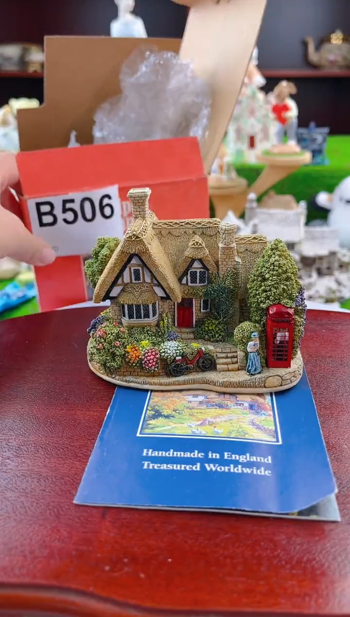 【闪购商品】紫砂茶宠中古小房子