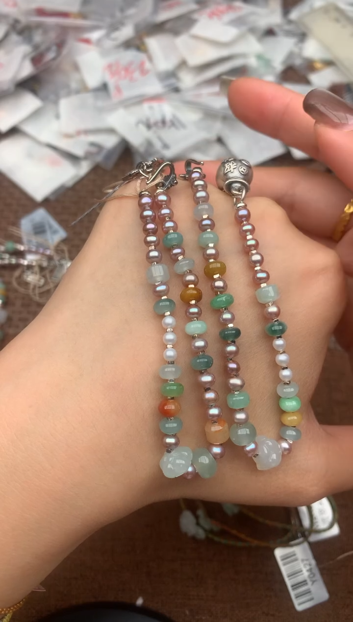 银S925镶嵌挂件翡翠?***萱—