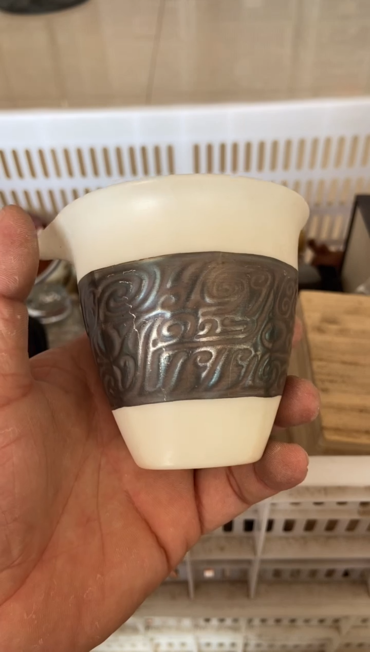 无运费险有瑕疵的摄影的产品有使用过的痕迹有点脏介意勿拍
